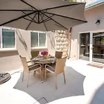 Apartment Central 1