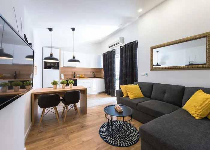 Apartment Central 1