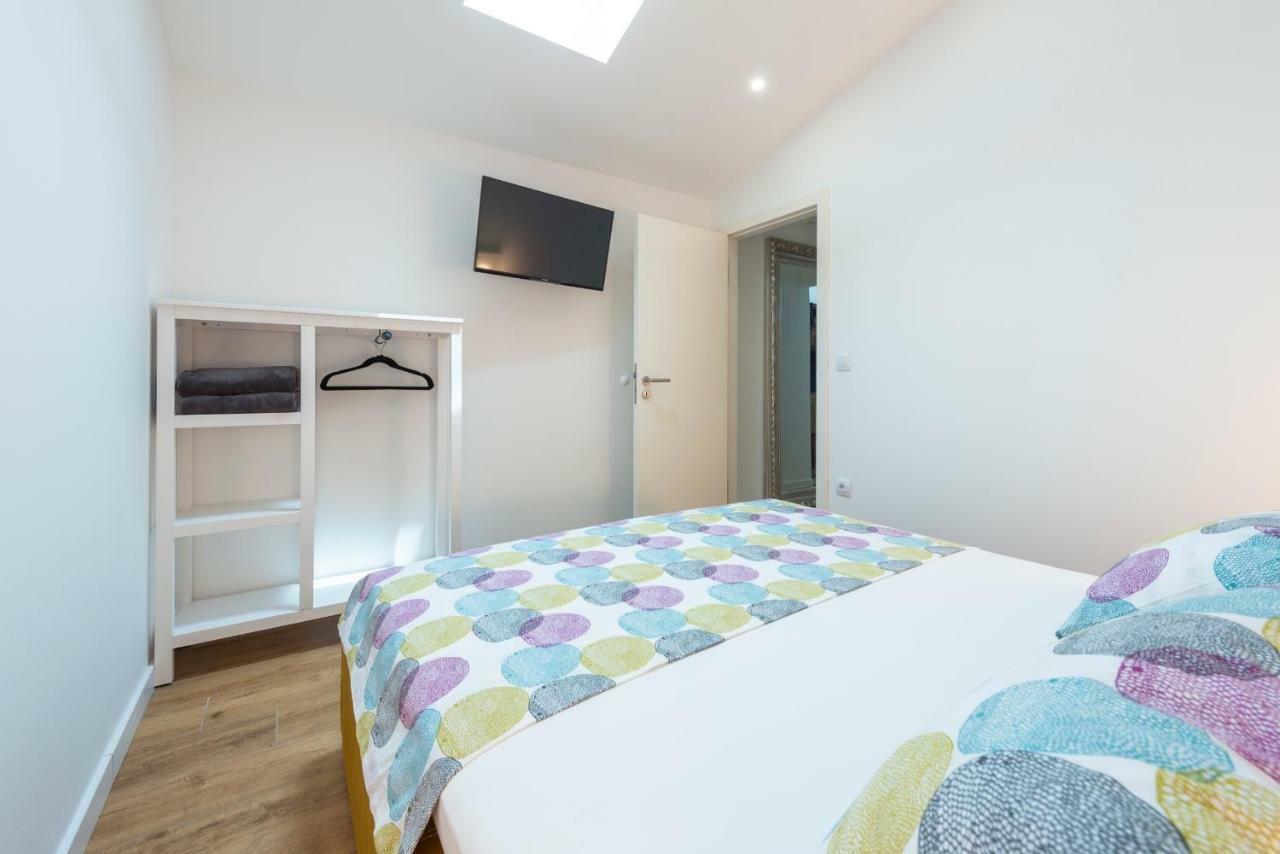 Apartamento 1 *